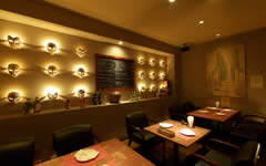 ランチにサラダバーあり！川口、蕨のイタリアン、トレの店内写真