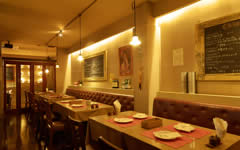 パスタの川口、蕨のイタリアン、トレの店内写真